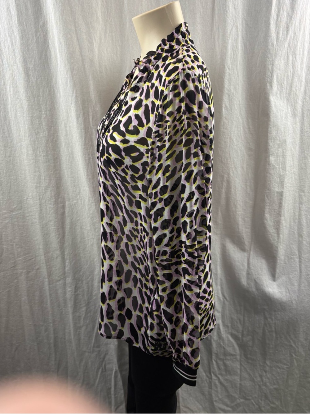 Marc Cain Sport Long-Sleeve Animal Print Drawcord Top in Lavender and Black S - Picture 8 of 14